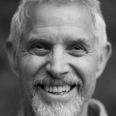 Portrait of Dr. Dike Drummond, Chief Wellness Officer at Hollowtree